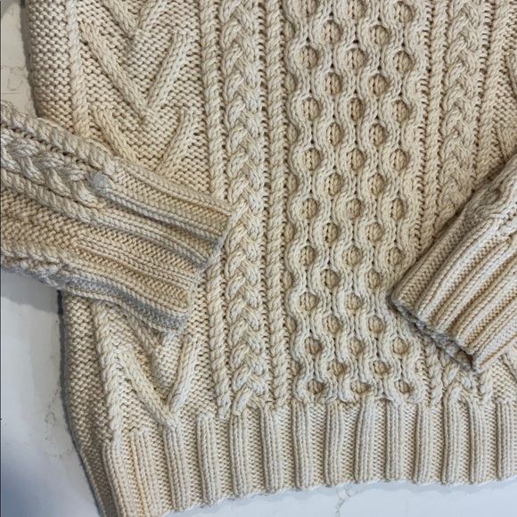 J.Crew hand knit 100% Wool, cream turtleneck sweater. - Picture 4 of 7